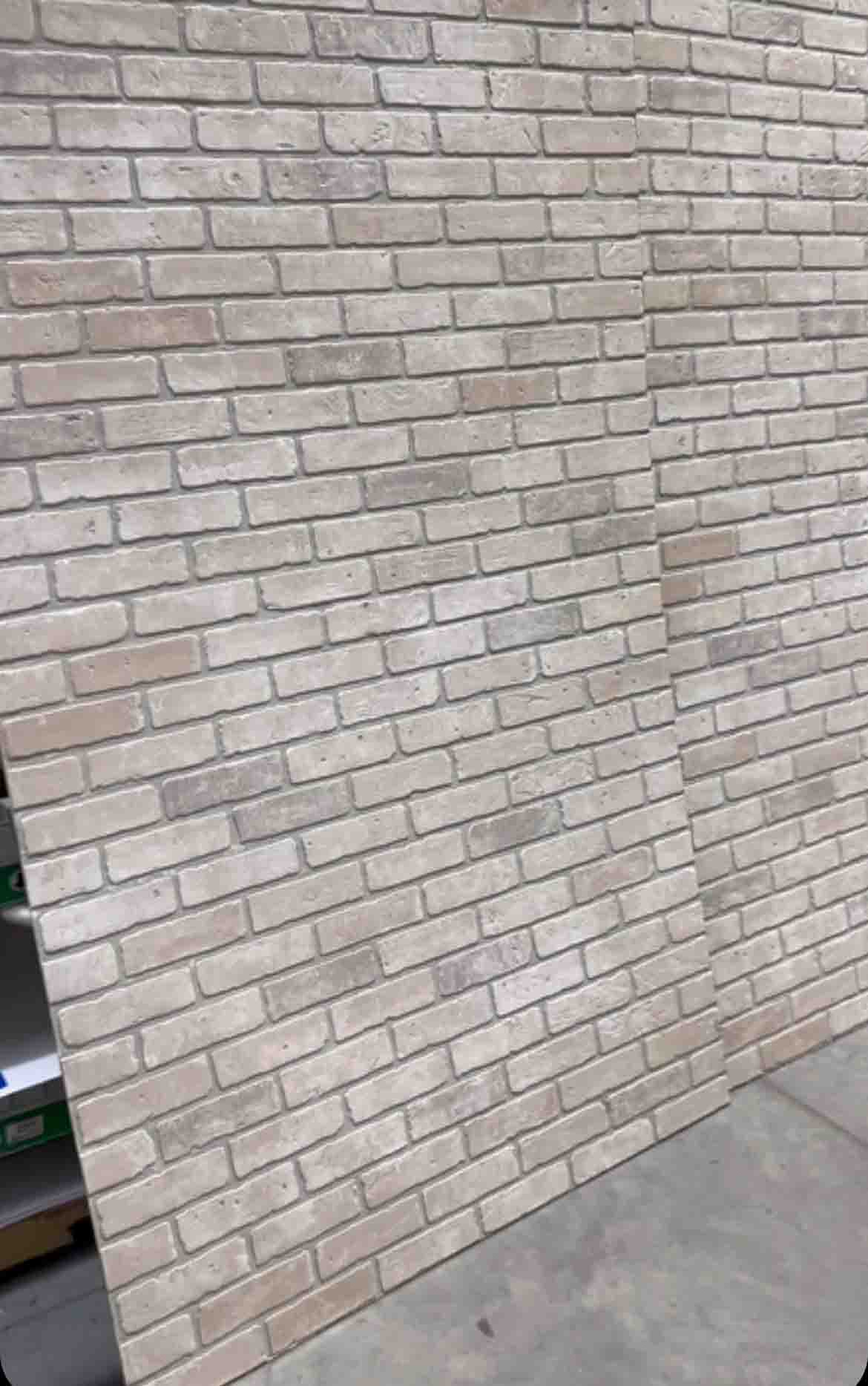 DIY Faux Brick Wall : An easy accent for your house