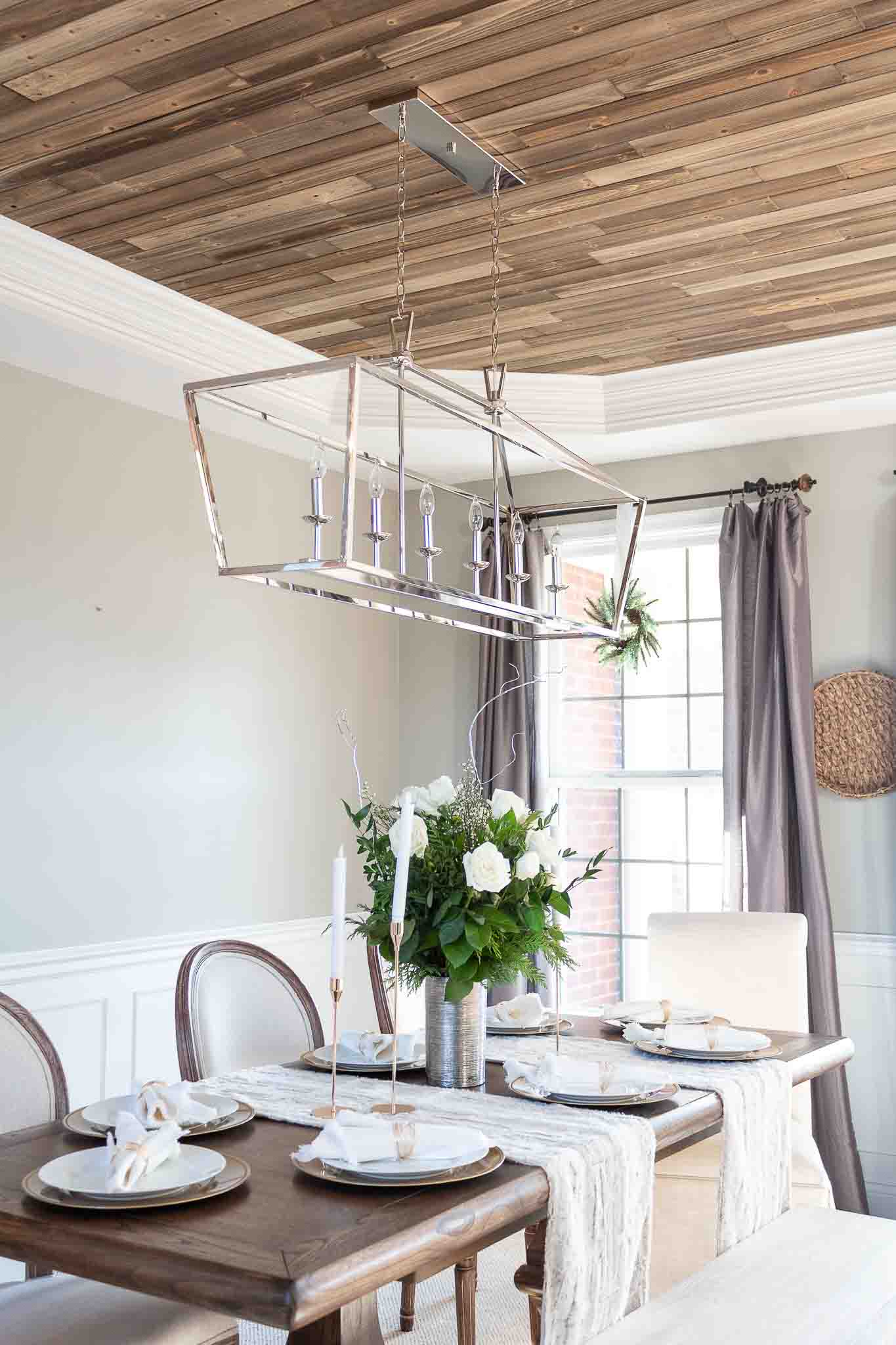 How to Choose the Perfect Chandelier for Your Dining Room: 5 Best Tips!